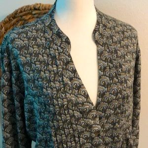 Rock flower paper tunic size small excellent condition